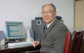 上海交通大学中科院院士颜德岳教授