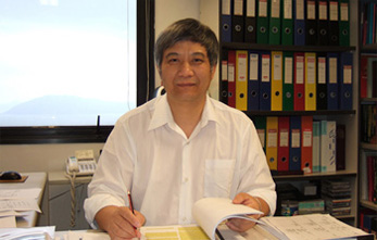 香港科技大学中科院院士唐本忠教授